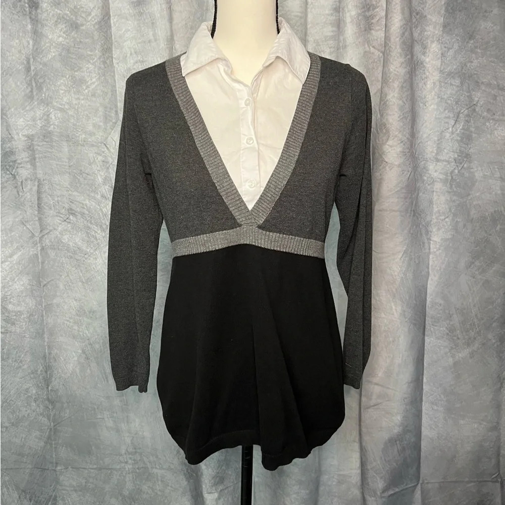 Motherhood Maternity Grey, Black and White Faux Layered Sweater - size Medium - Picture 1 of 9